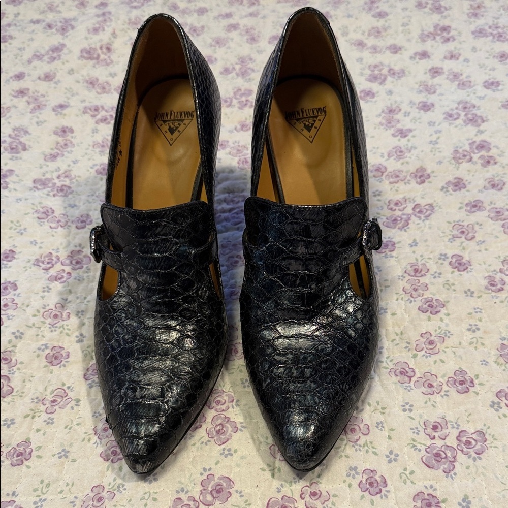 Women's Black Faux-Snakeskin Pointed Toe Mary Jane Heels